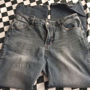 No boundaries classic jeans